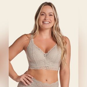 Leonisa Luxe Lace Underwire Smoothing Bustier Size 36B Nude